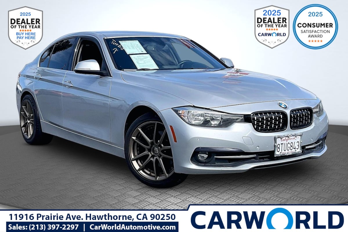 2017 BMW 3 Series 330i Sedan's photo