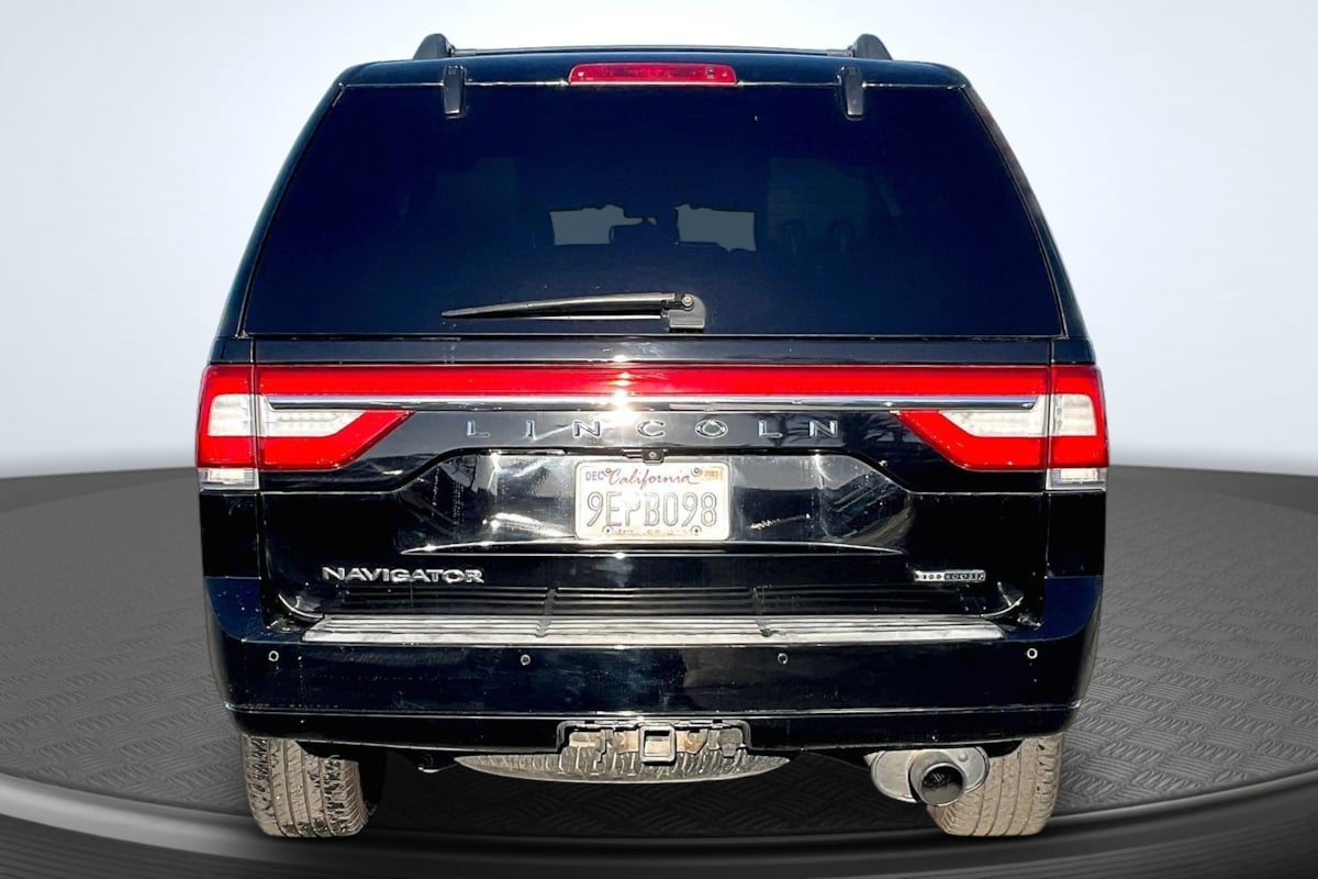 Lincoln Navigator photo 4
