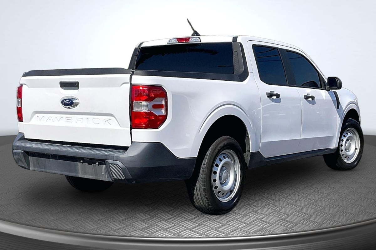 Ford Maverick photo 13