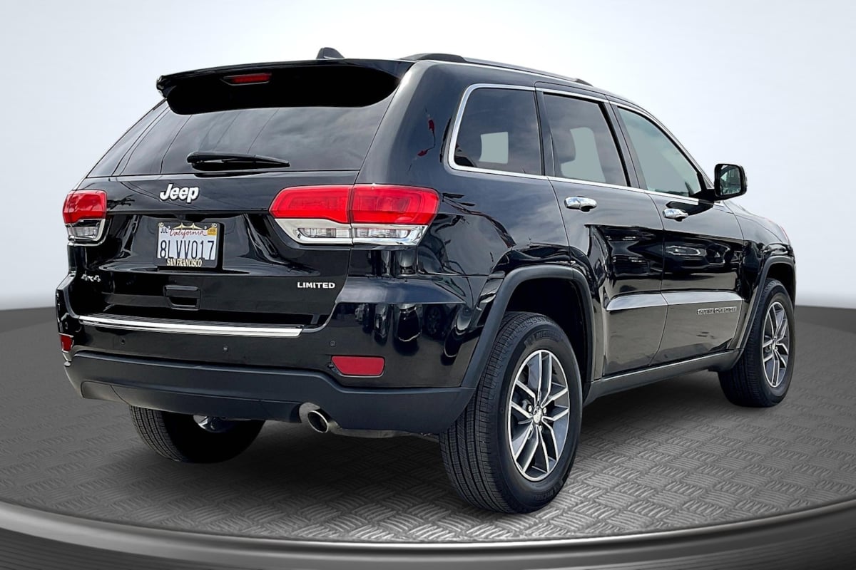 Jeep Grand Cherokee photo 12