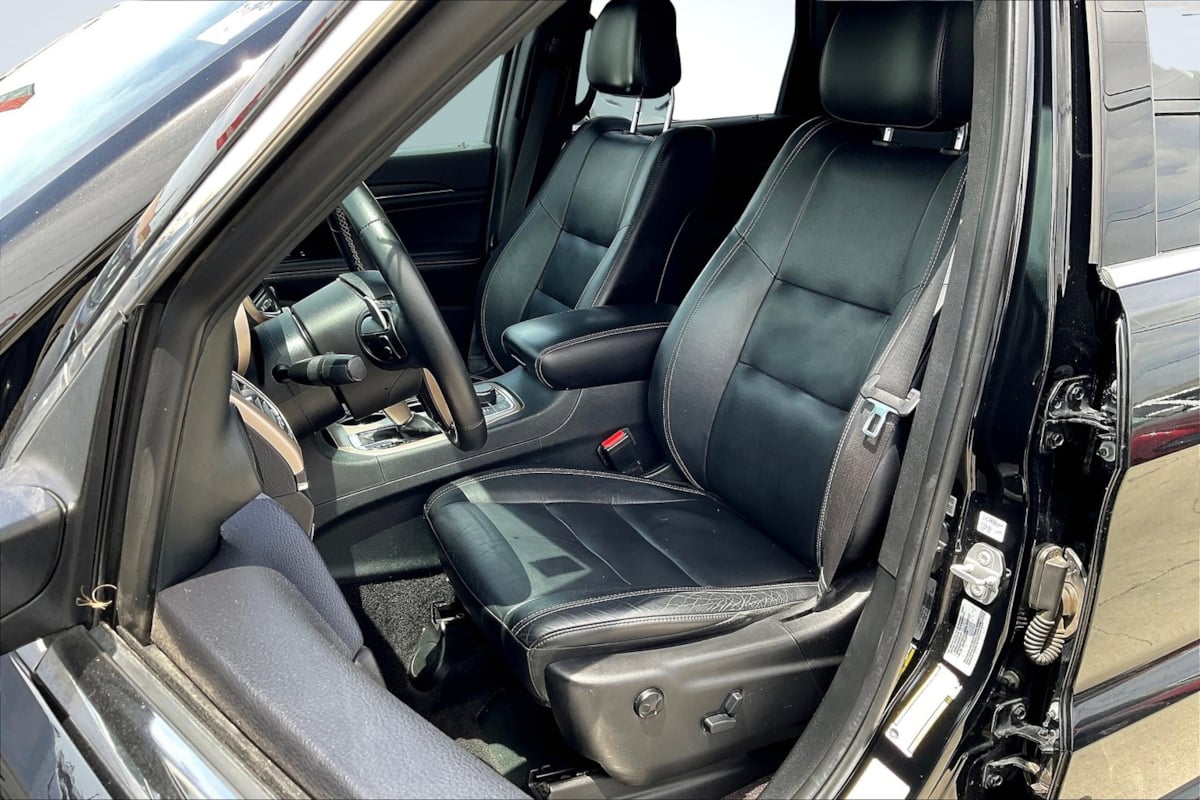 Jeep Grand Cherokee photo 23