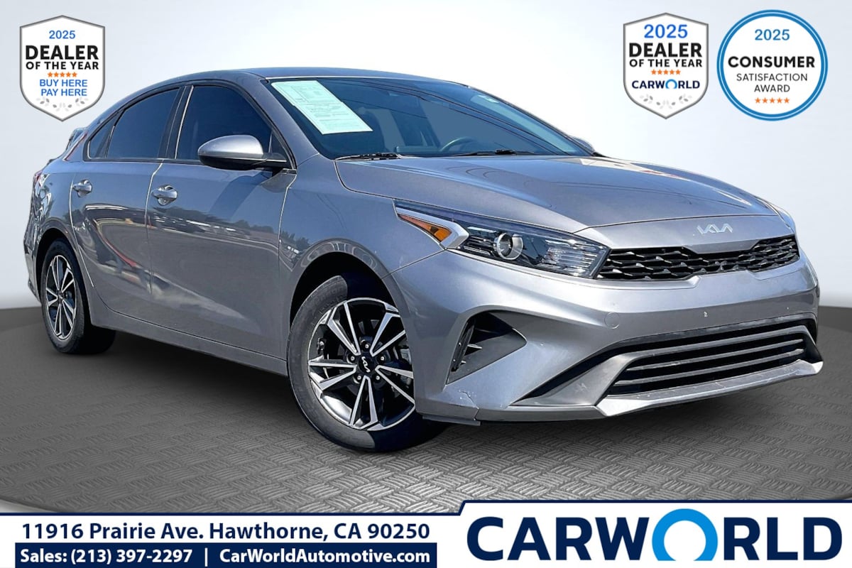 2023 Kia Forte LXS AT's photo