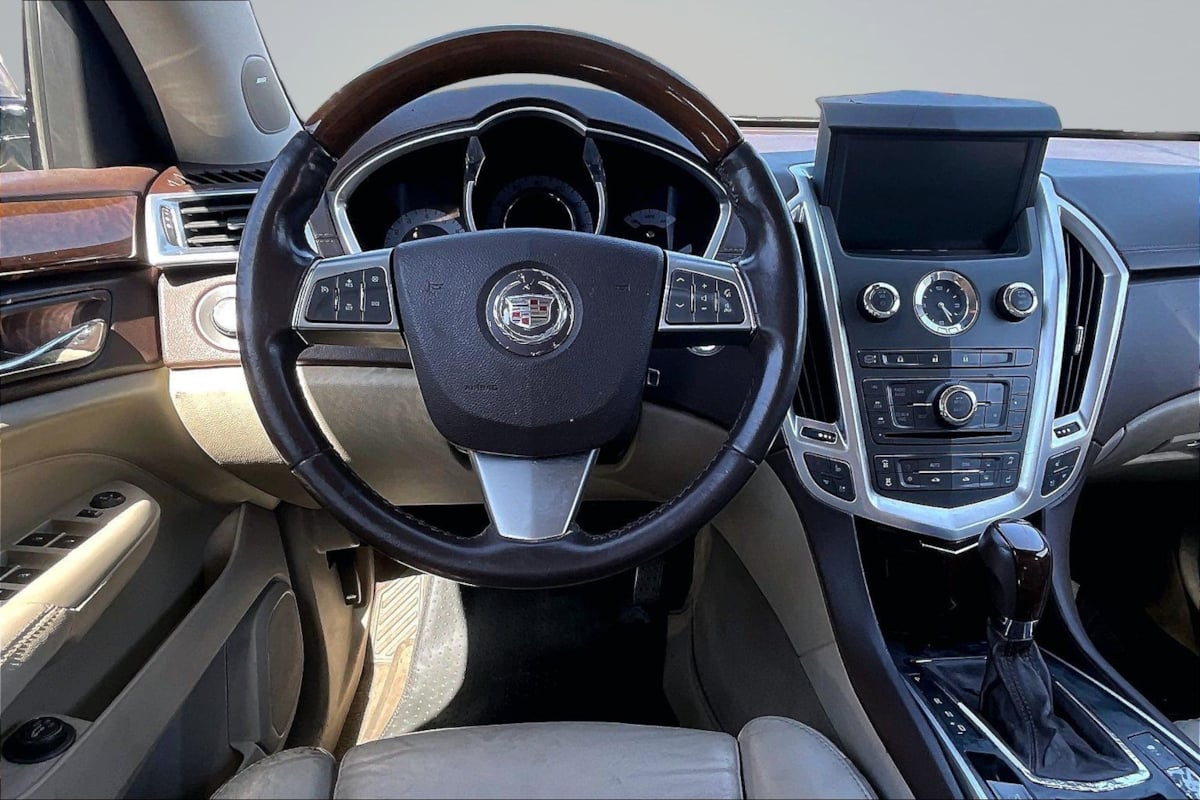 Cadillac SRX photo 5