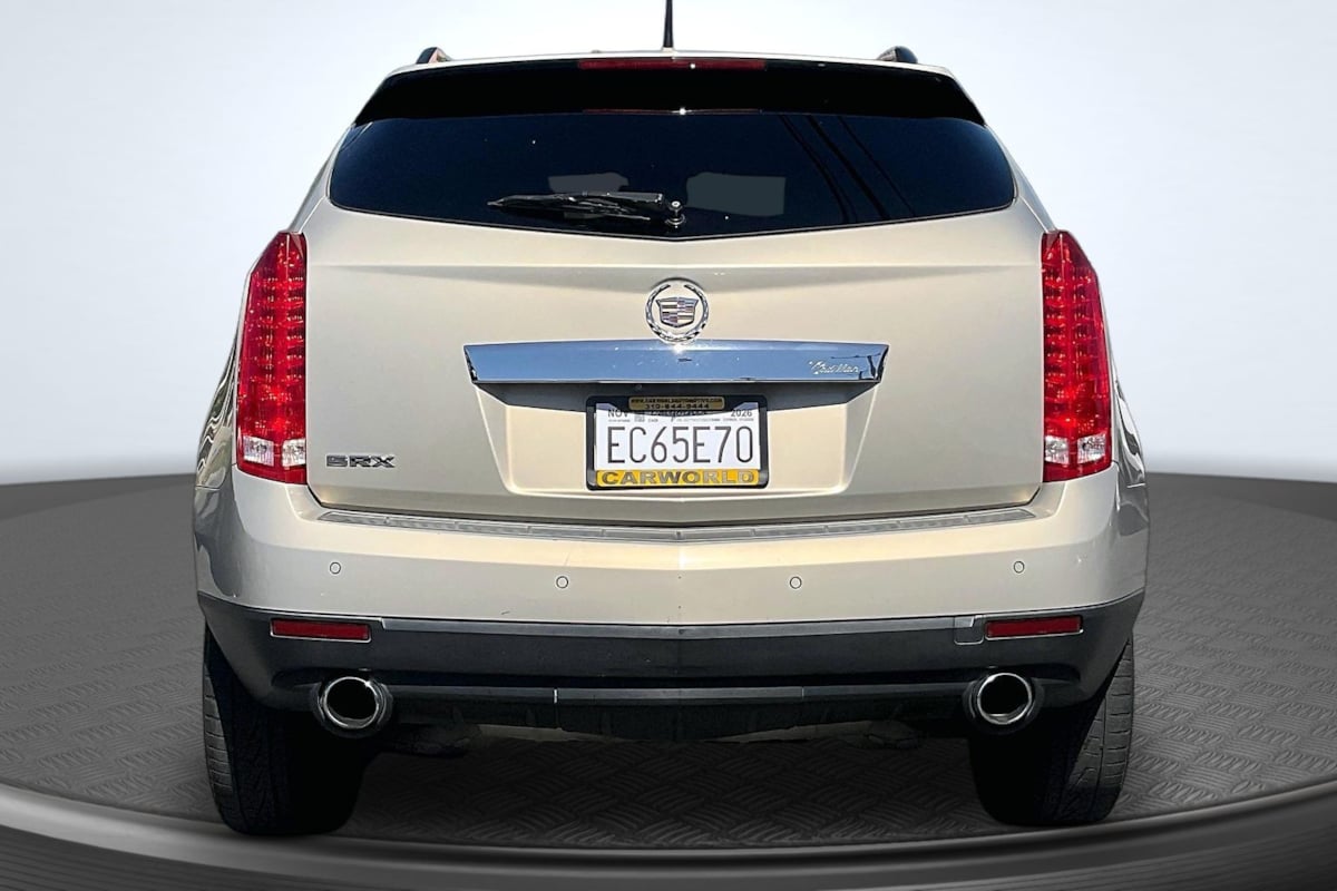 Cadillac SRX photo 4