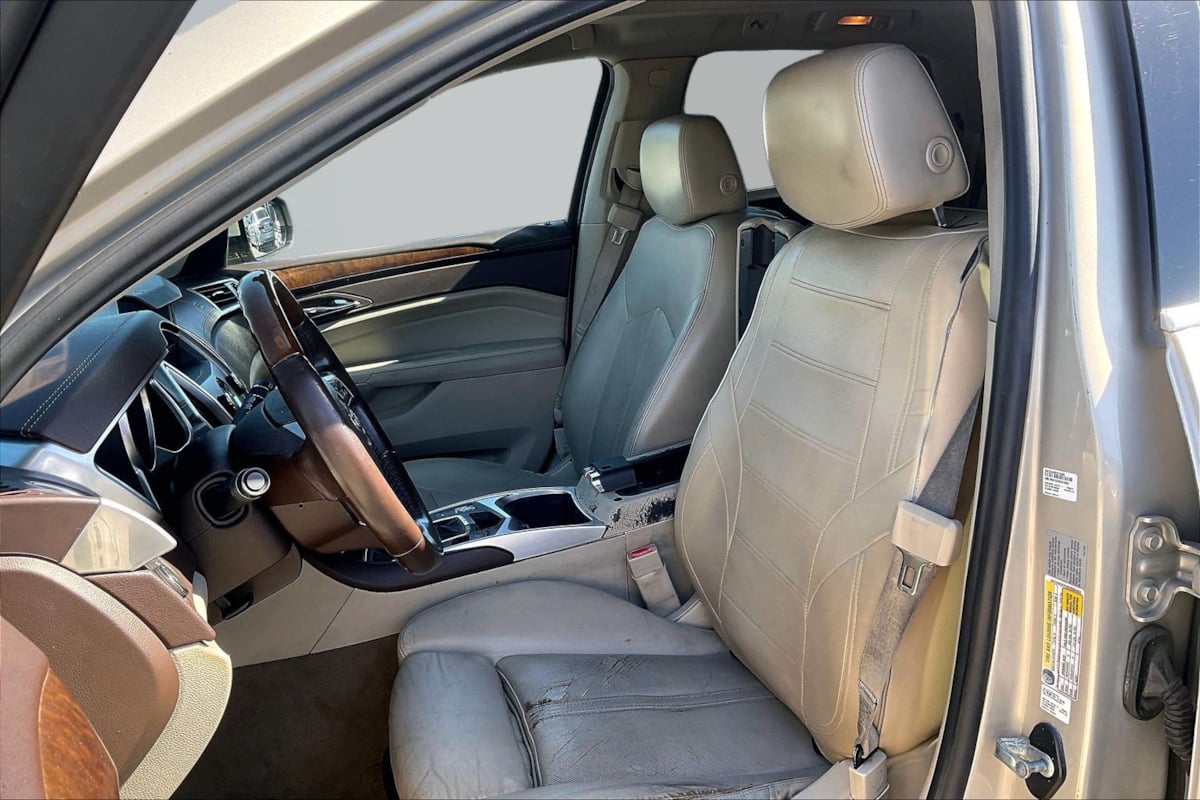 Cadillac SRX photo 25