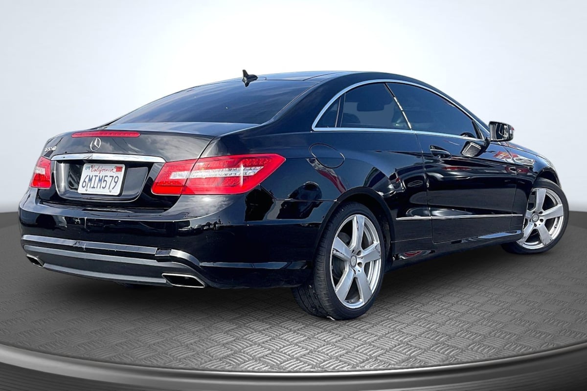 Mercedes-Benz E 550 photo 13
