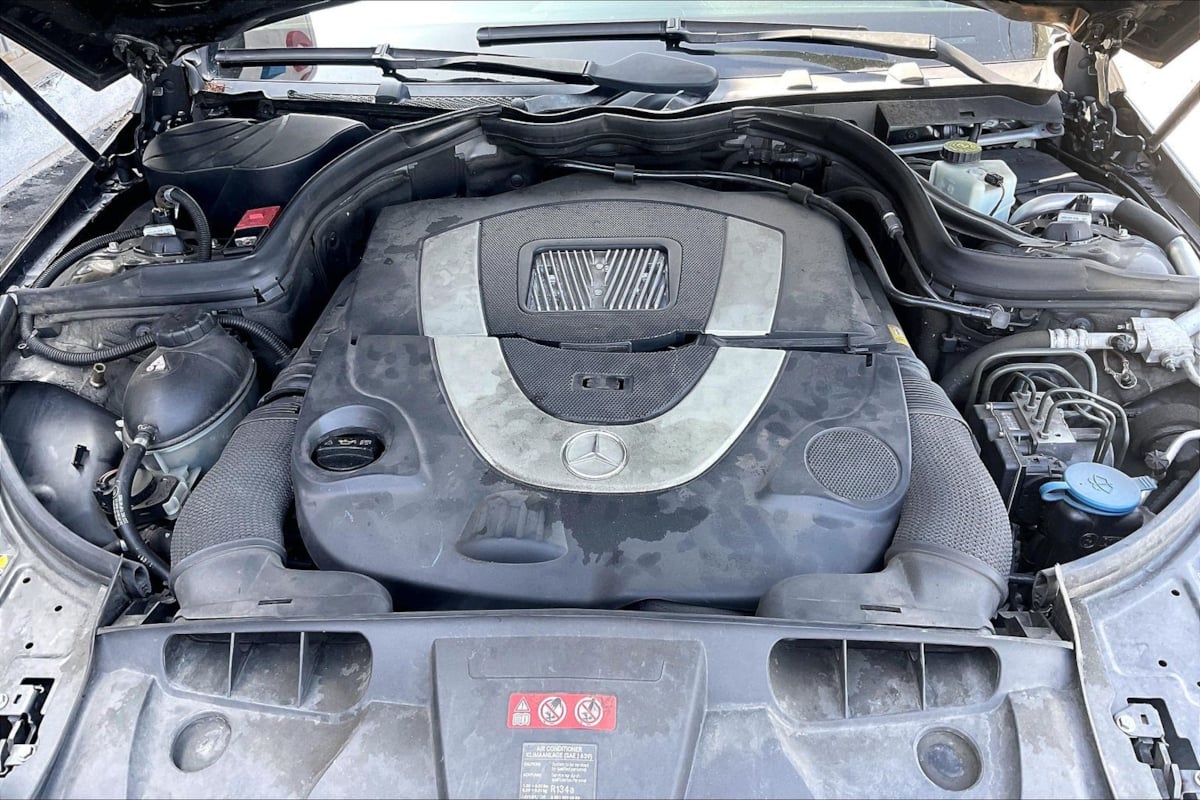 Mercedes-Benz E 550 photo 10