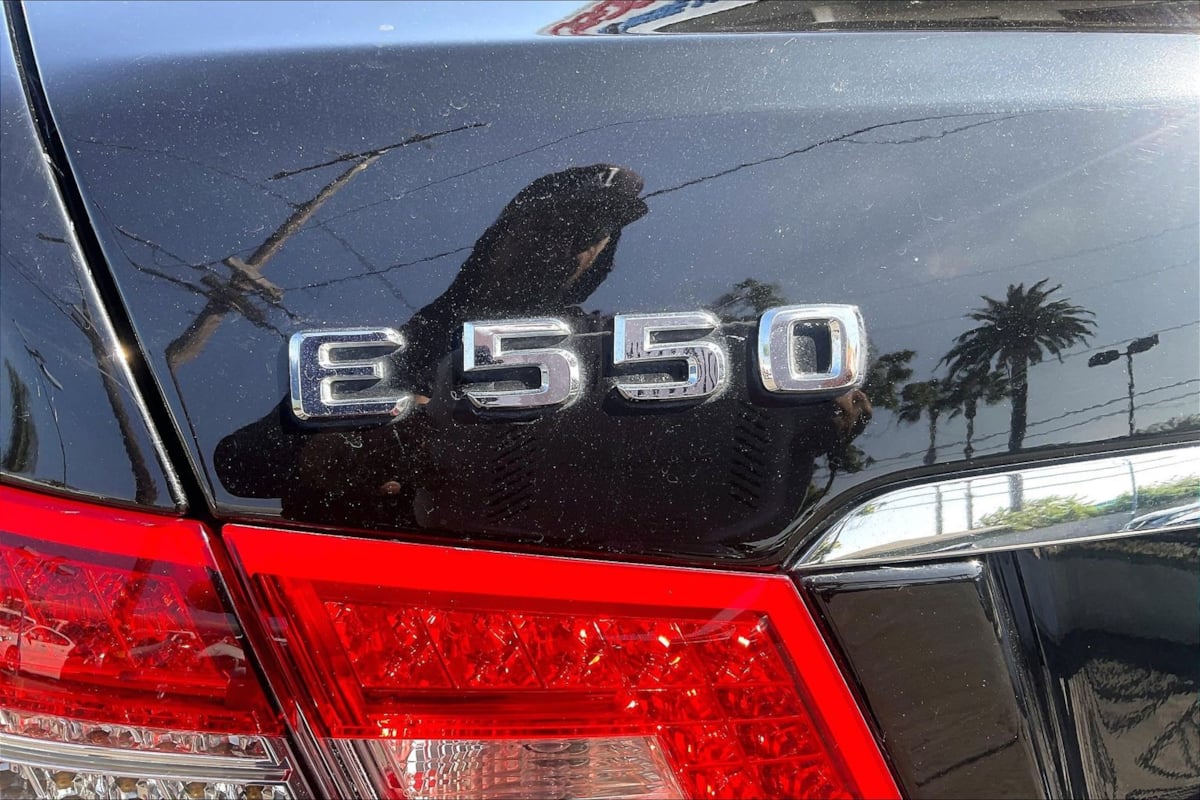 Mercedes-Benz E 550 photo 8