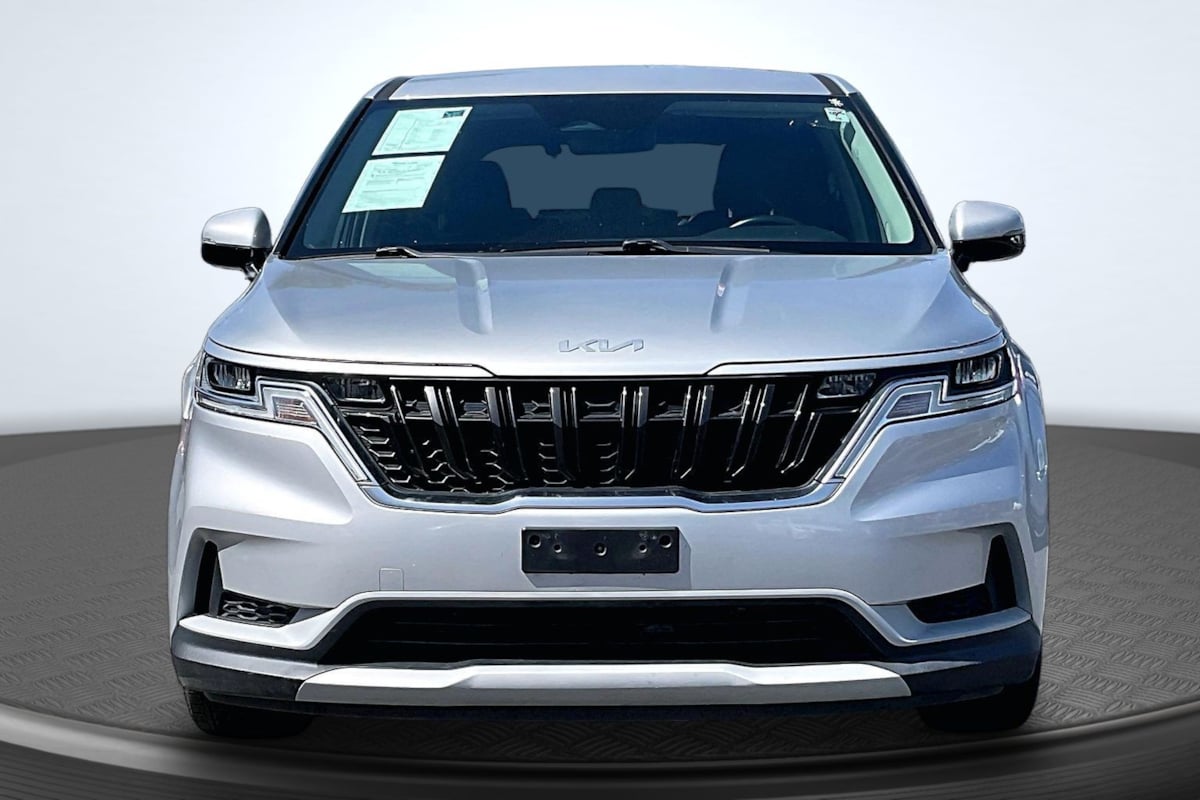 Kia Carnival photo 3