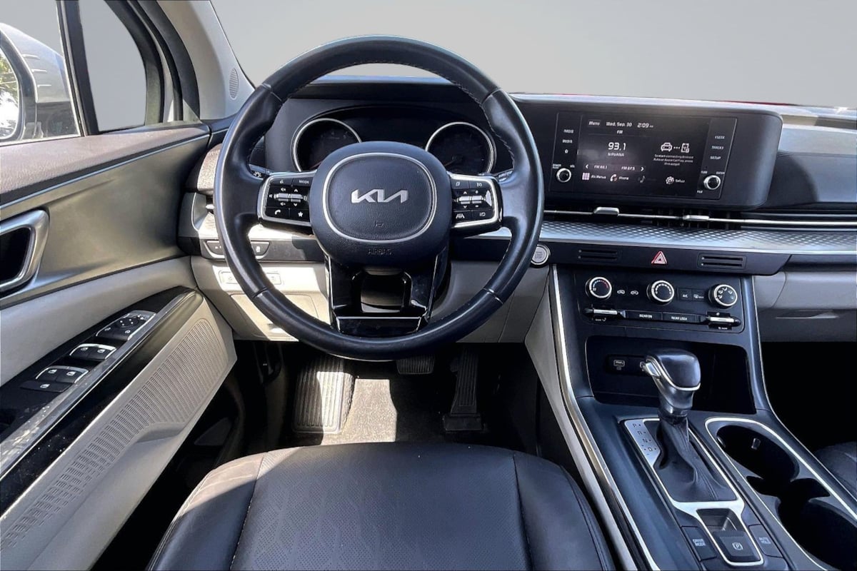 Kia Carnival photo 5