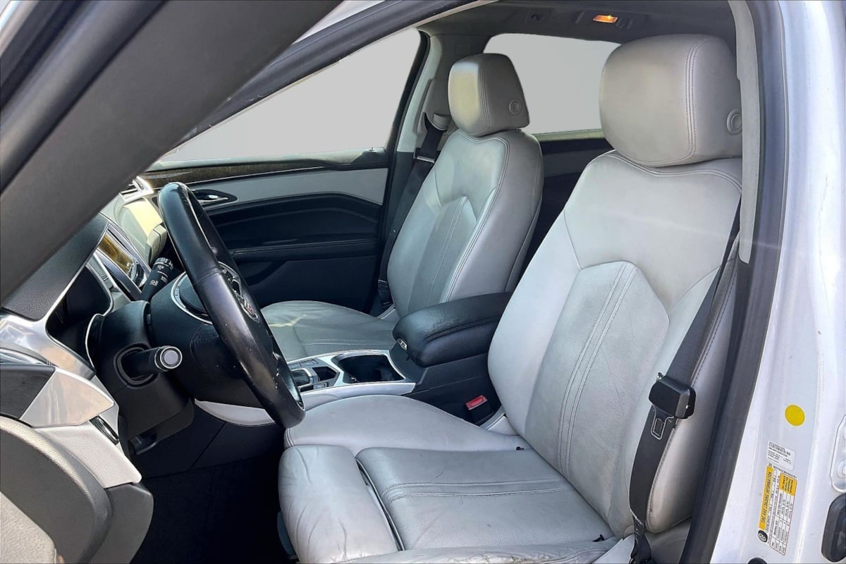 Cadillac SRX photo 25