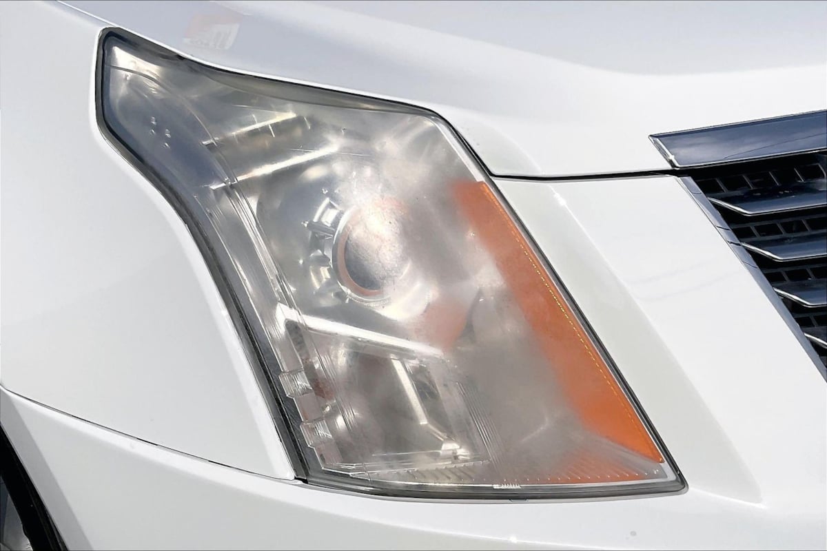 Cadillac SRX photo 29