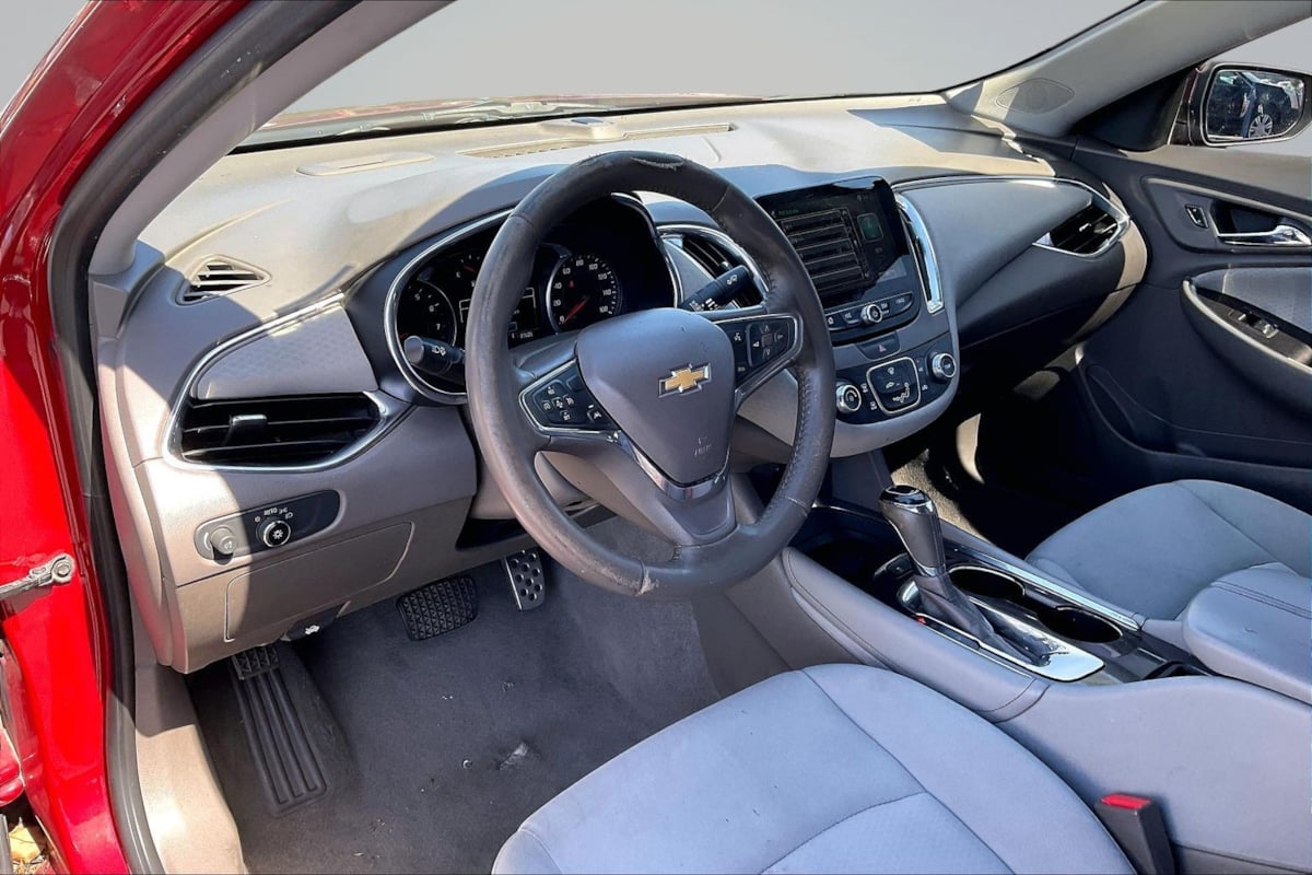 Chevrolet Malibu photo 14