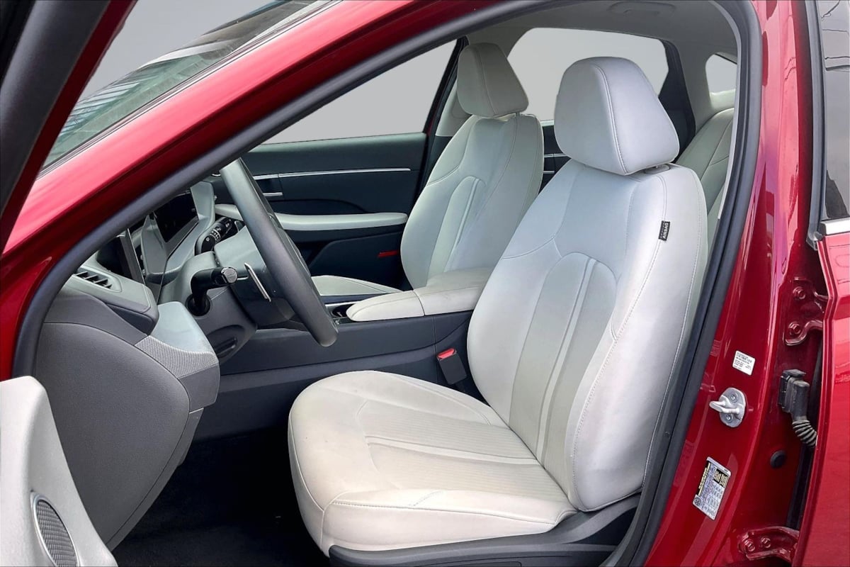 Hyundai Sonata photo 25