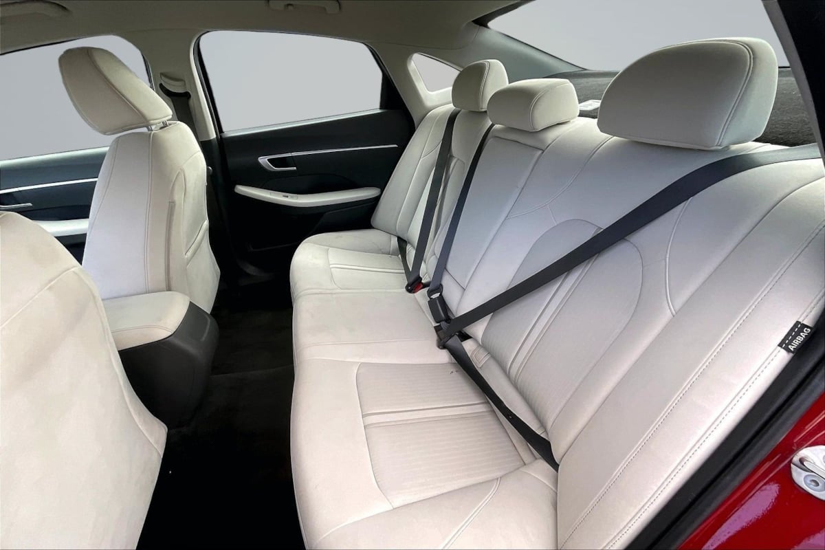 Hyundai Sonata photo 26