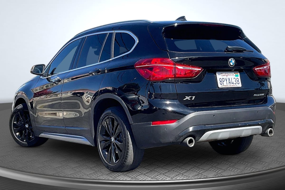 BMW X1 photo 2
