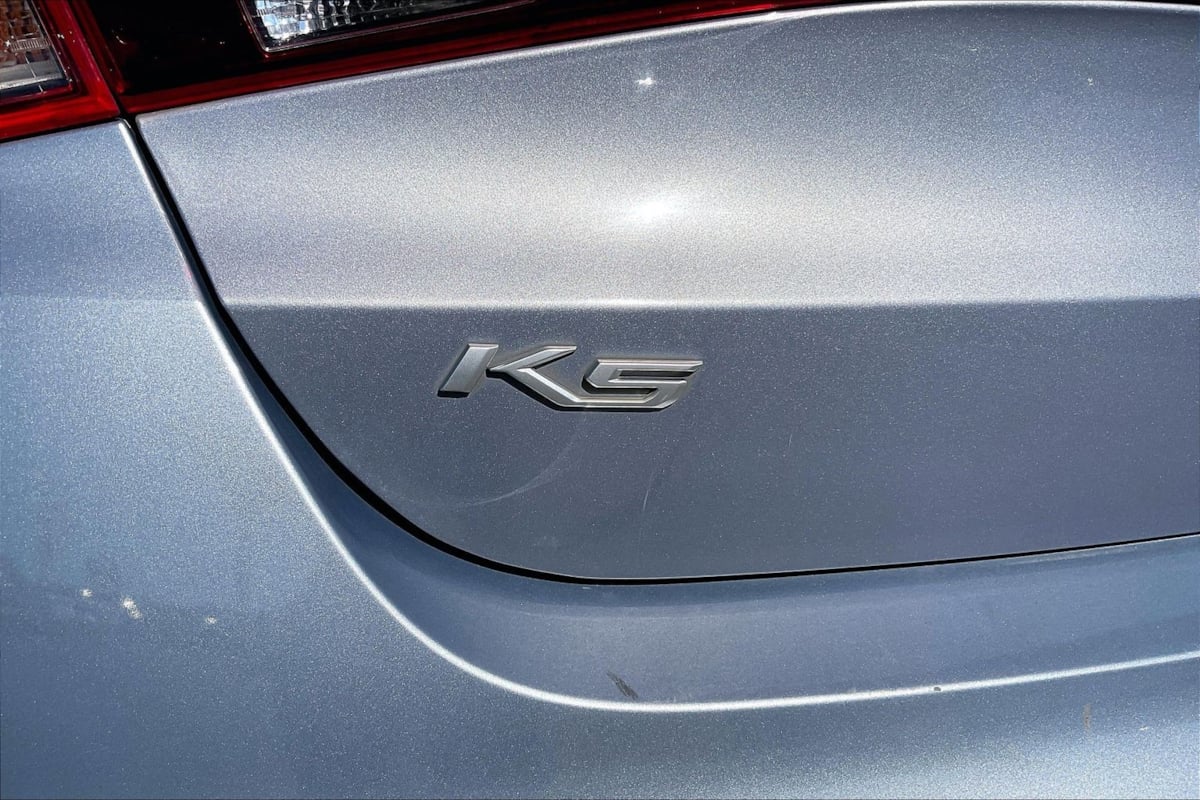 Kia K5 photo 8