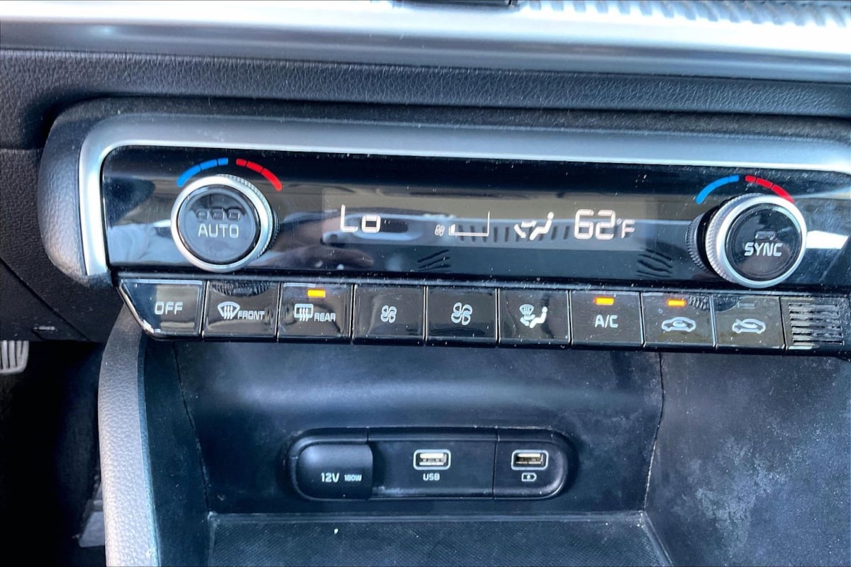 Kia K5 photo 31