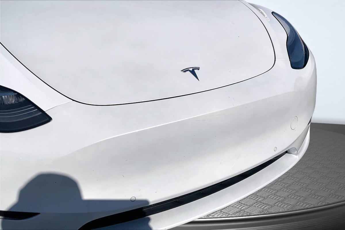 Tesla Model Y photo 28