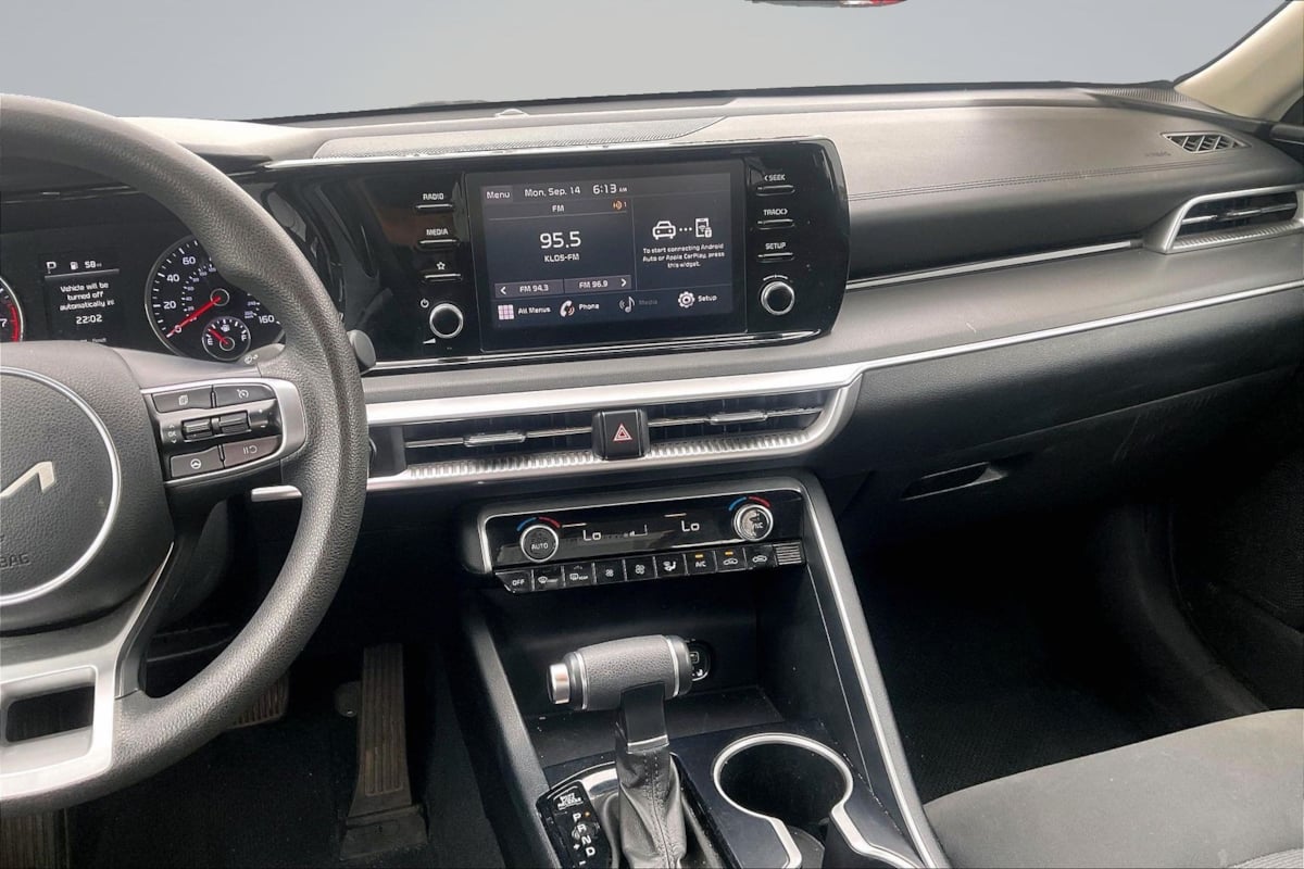 Kia K5 photo 6