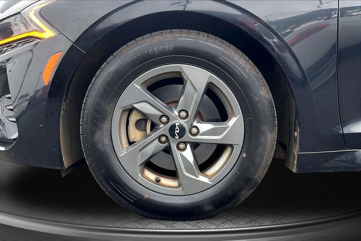 Kia K5 photo 9