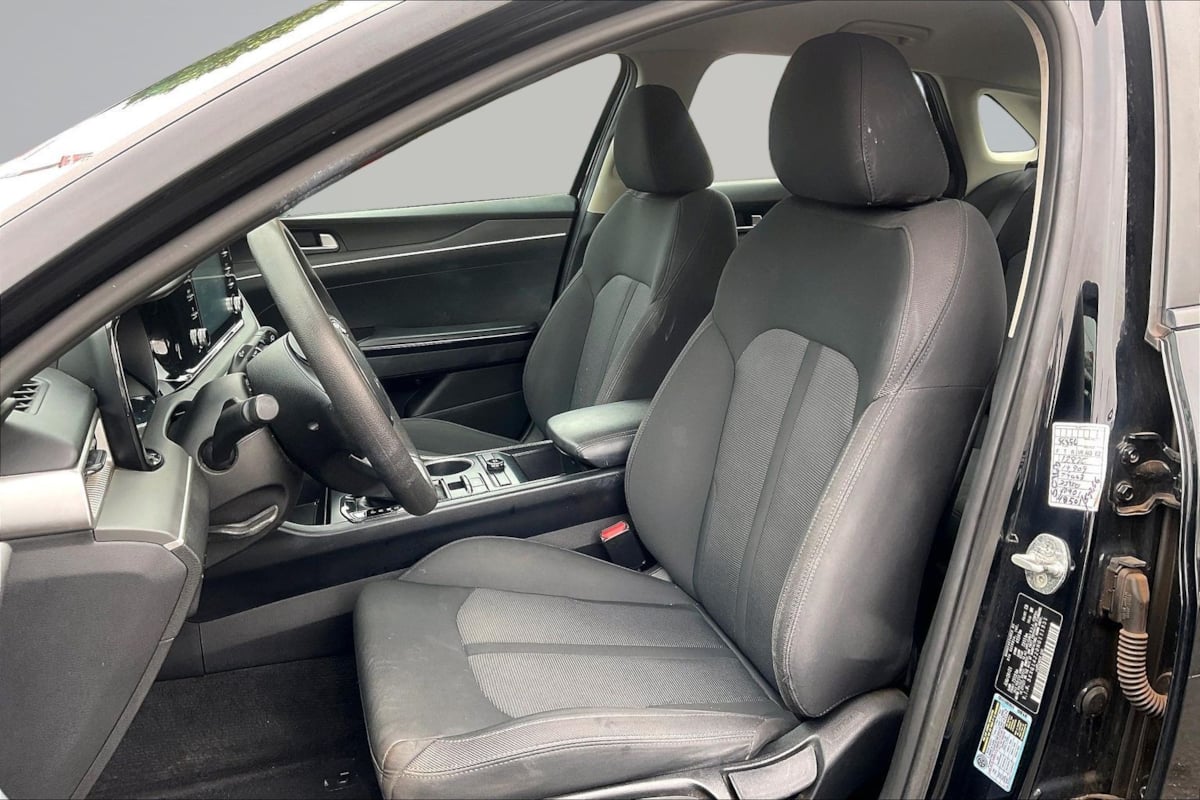 Kia K5 photo 25