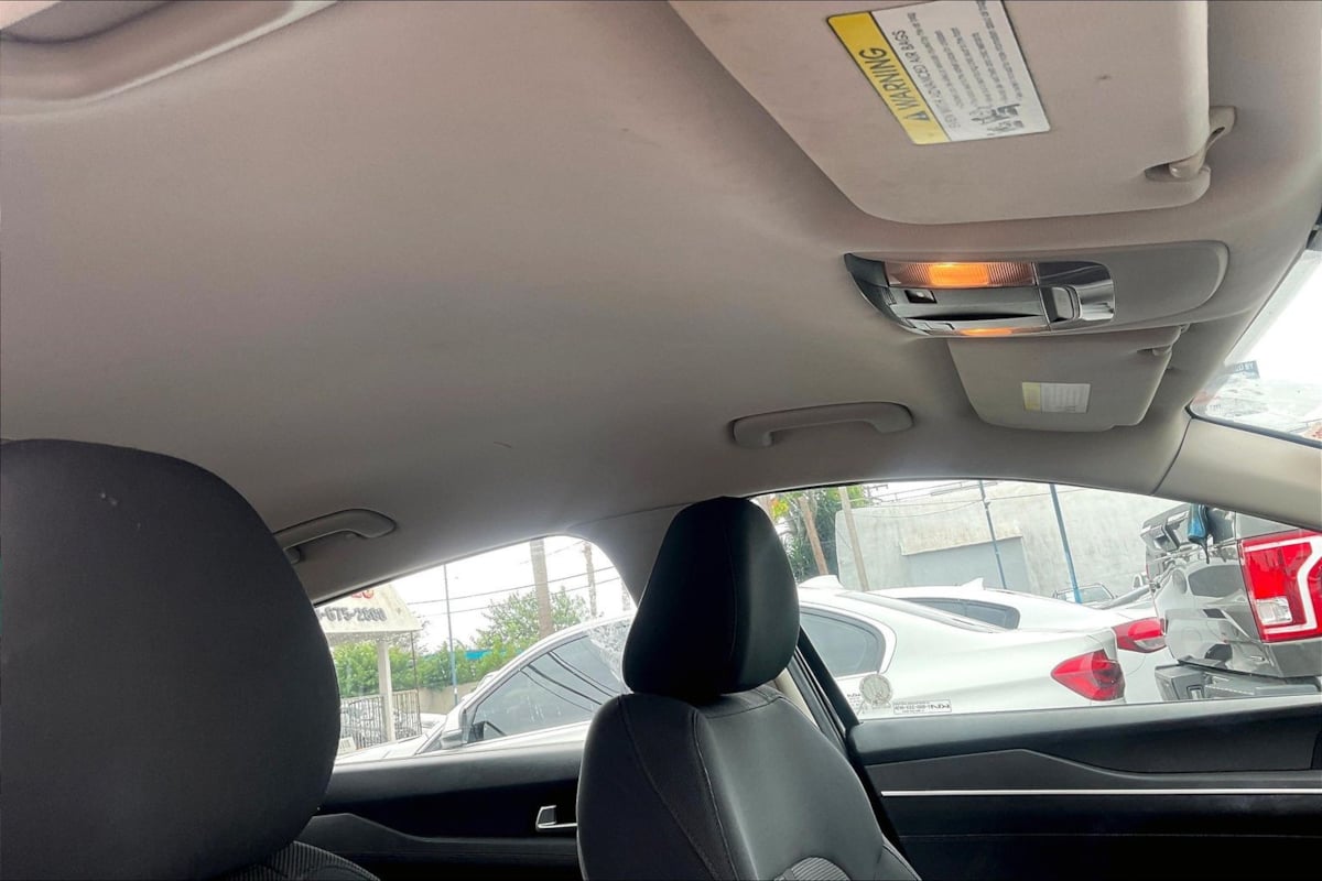 Kia K5 photo 22