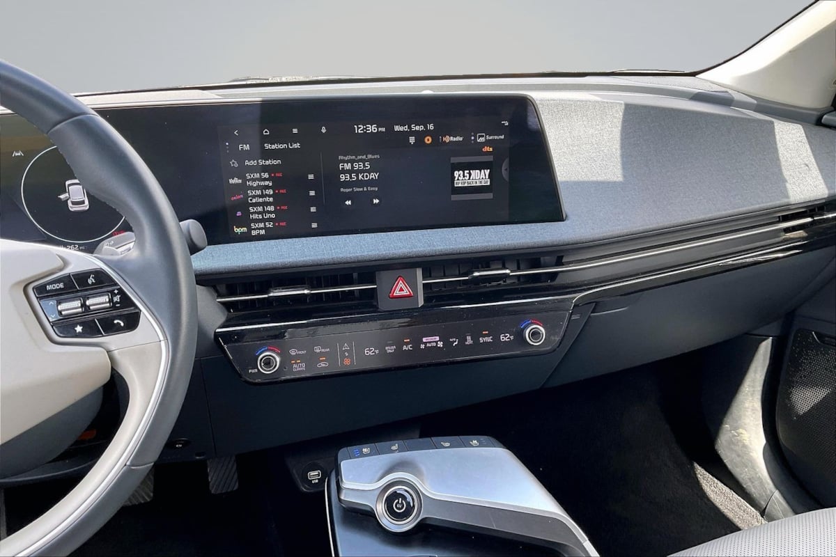 Kia EV6 photo 6