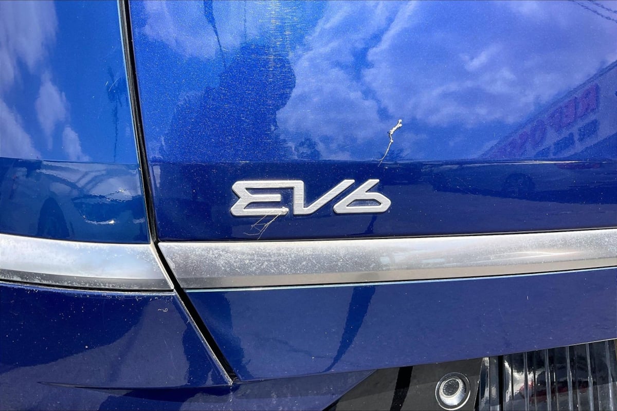 Kia EV6 photo 8