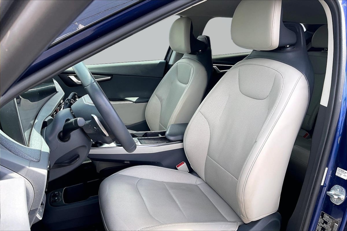 Kia EV6 photo 24