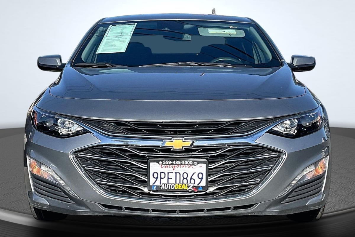 Chevrolet Malibu photo 3