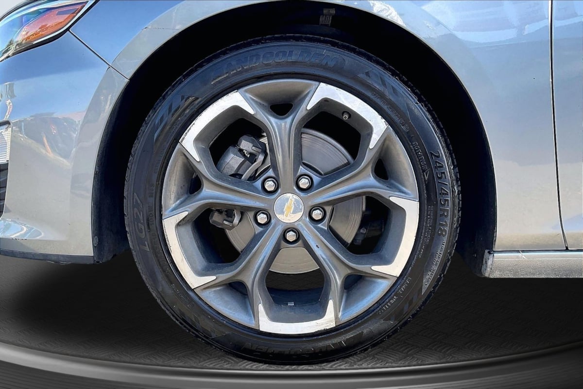 Chevrolet Malibu photo 9