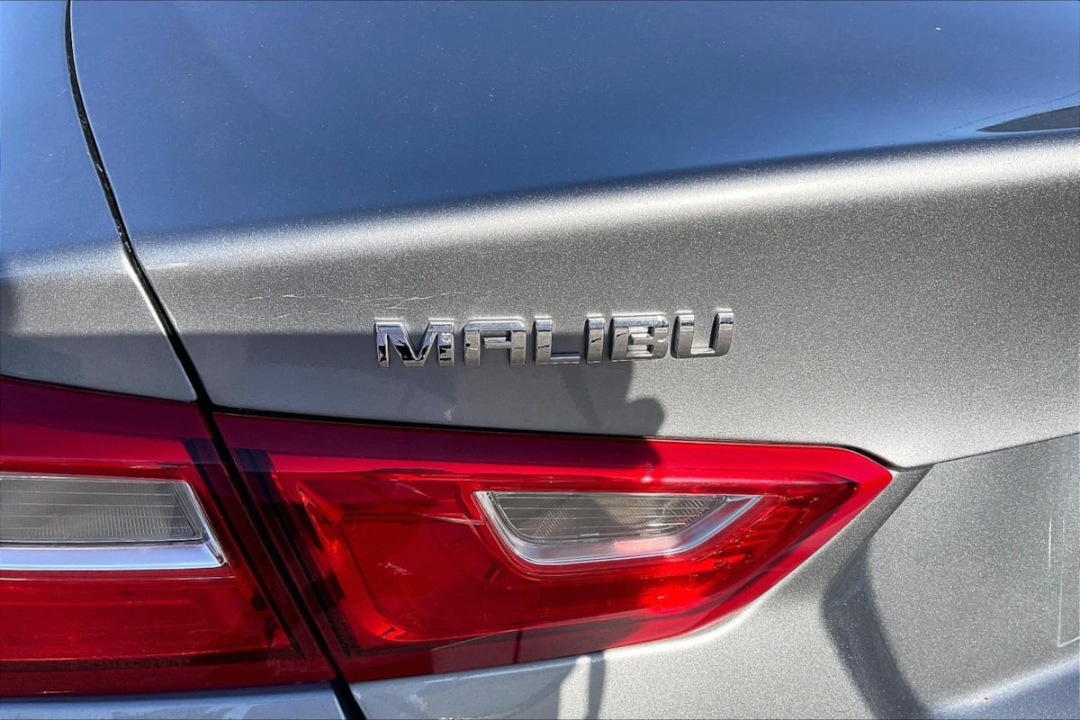 Chevrolet Malibu photo 8