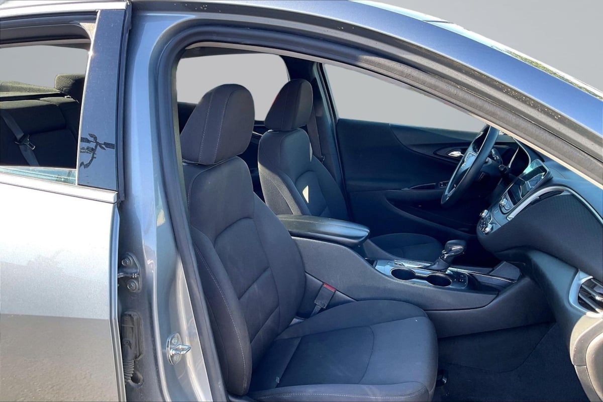 Chevrolet Malibu photo 7