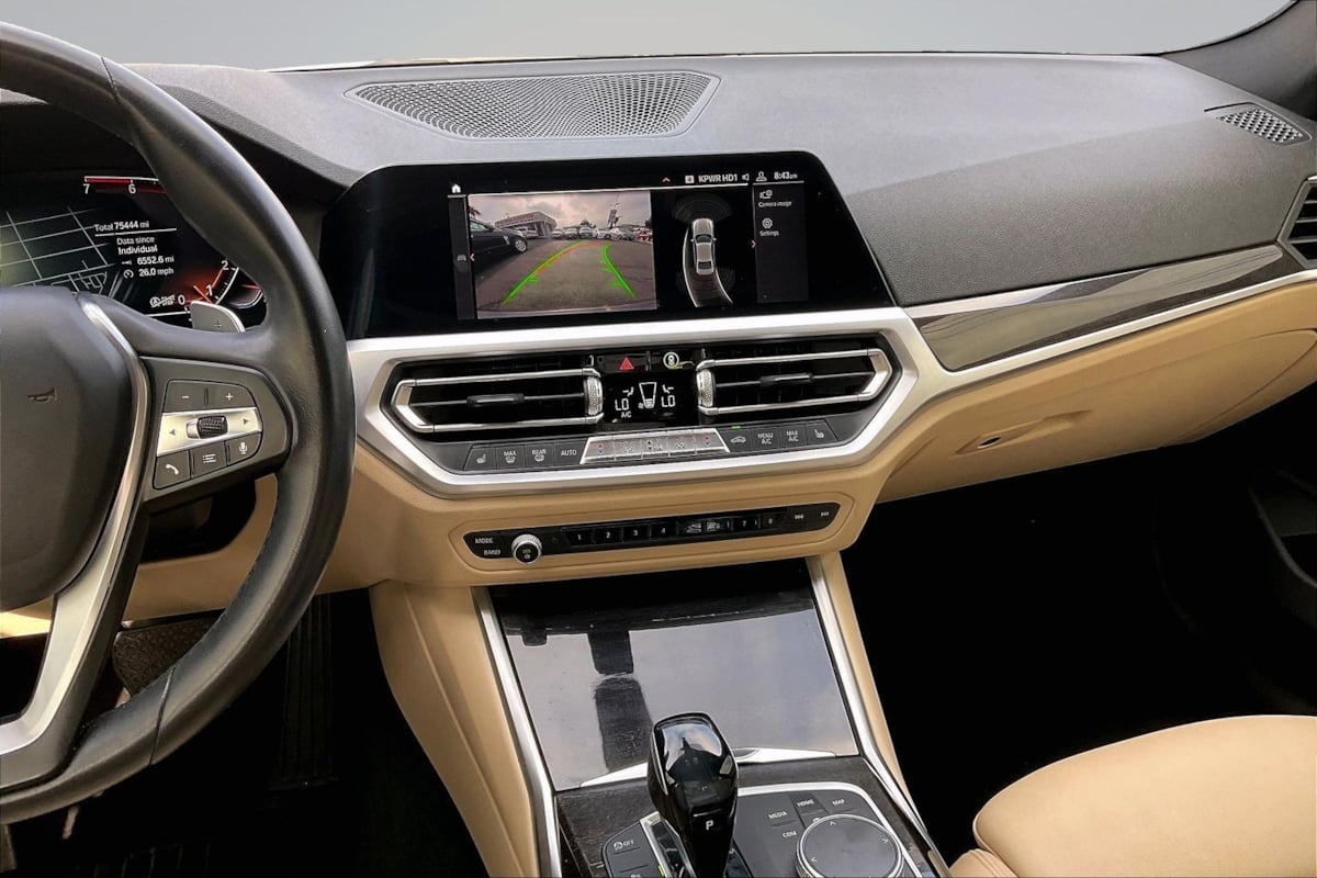 BMW 3 Series photo 6