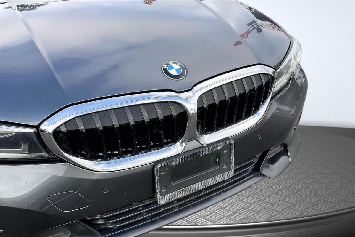 BMW 3 Series photo 28