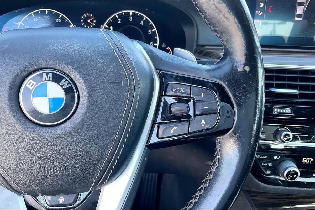 BMW 5 Series photo 19
