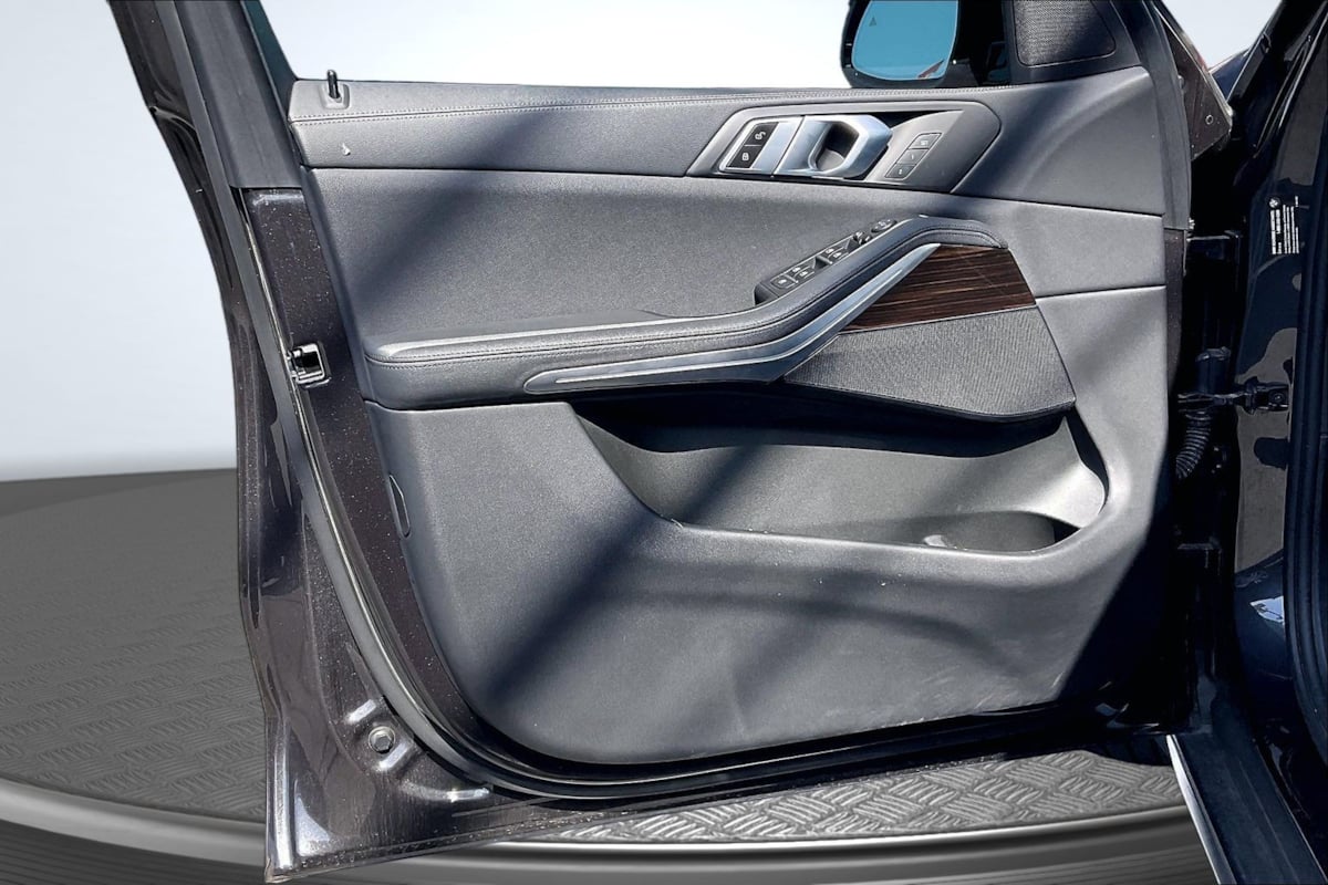 BMW X5 photo 23