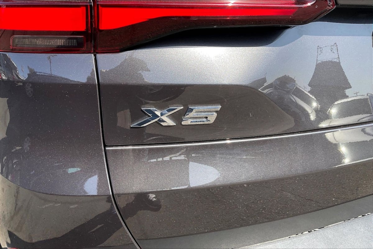 BMW X5 photo 8