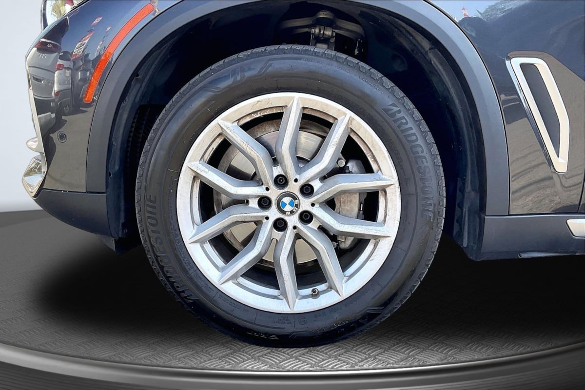 BMW X5 photo 9