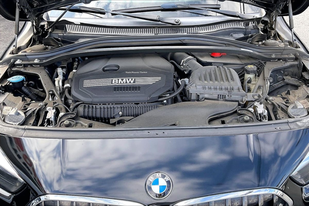 BMW 2 Series photo 10
