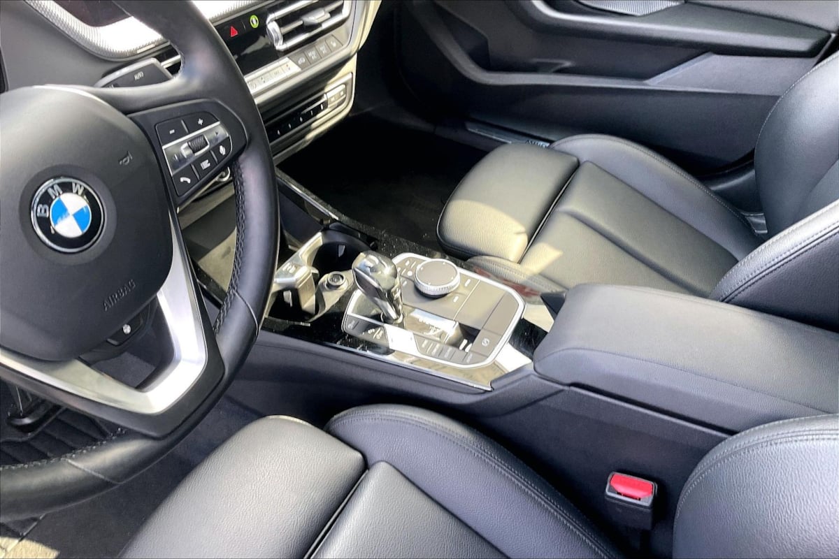BMW 2 Series photo 15