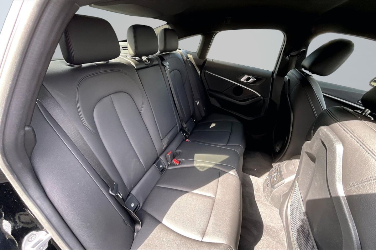 BMW 2 Series photo 27