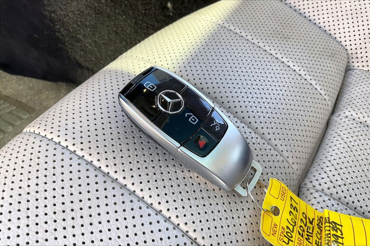Mercedes-Benz E 450 photo 11