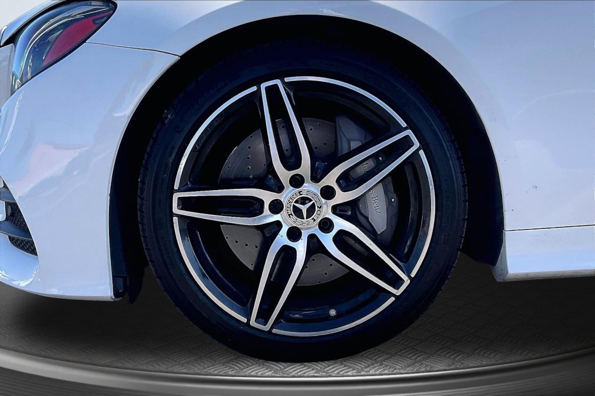 Mercedes-Benz E 450 photo 9