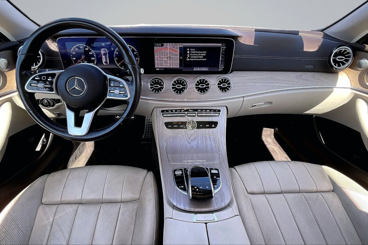 Mercedes-Benz E 450 photo 16