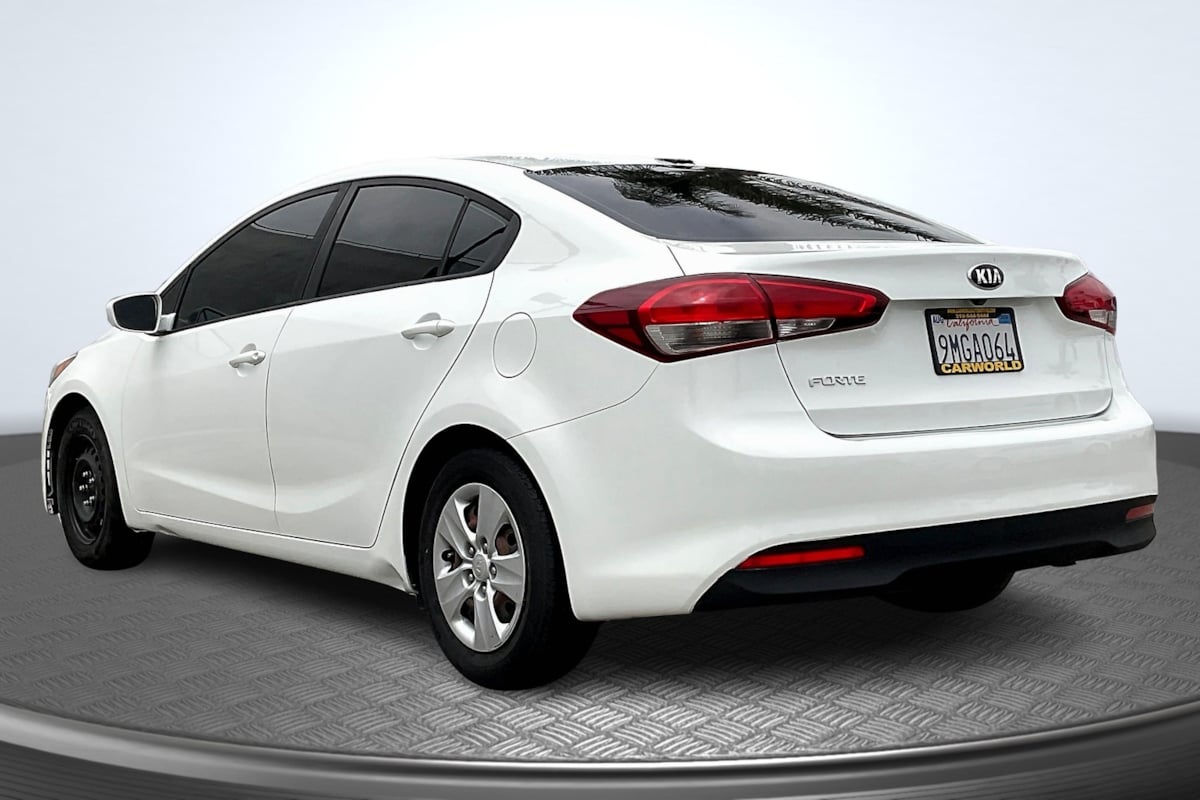 Kia Forte photo 2
