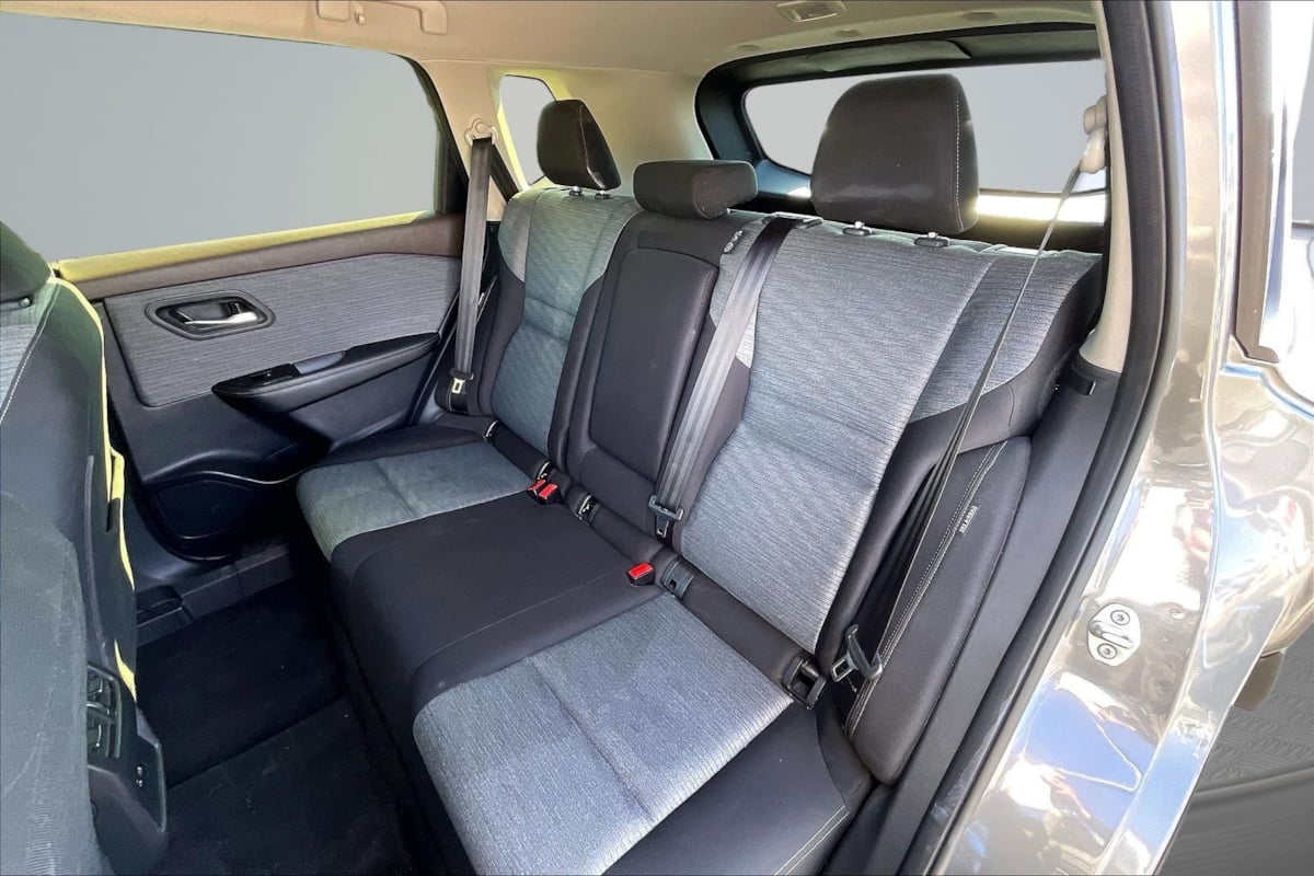 Nissan Rogue photo 26
