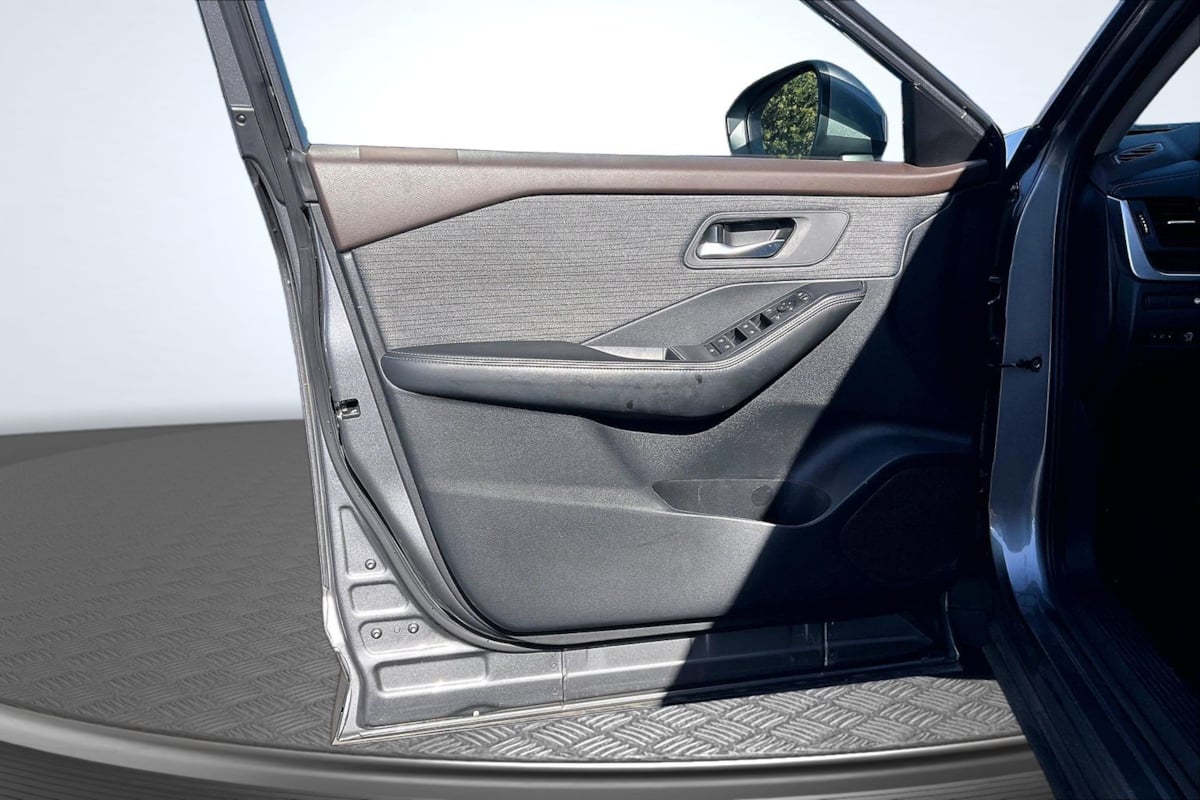 Nissan Rogue photo 23