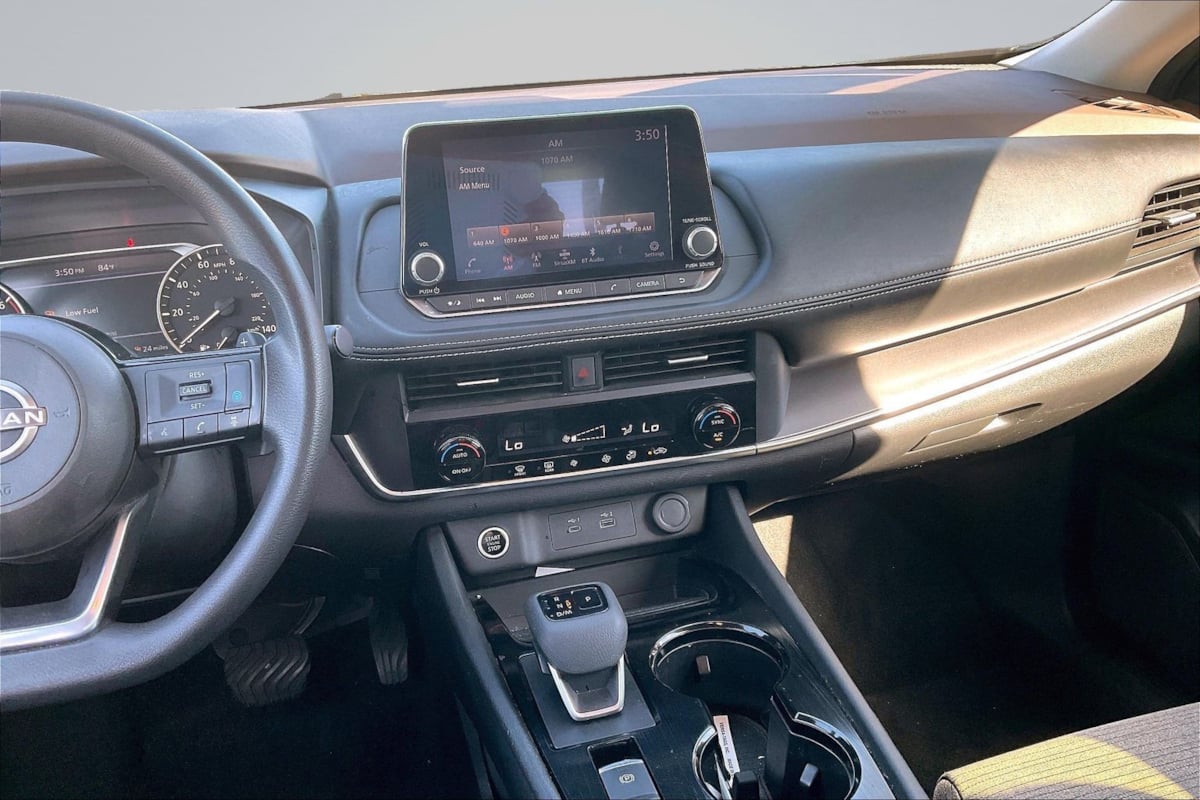 Nissan Rogue photo 6